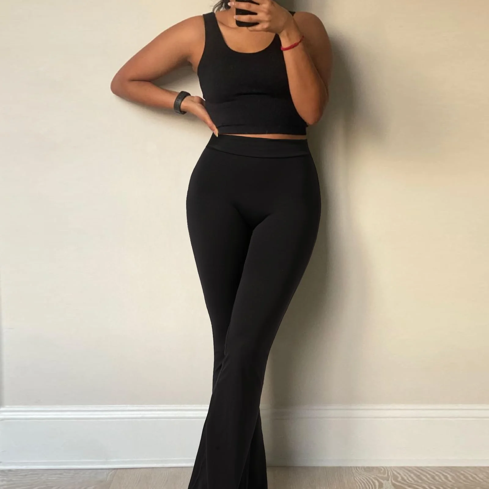 Scrunch V Back Flare Leggings - Black - Image 3