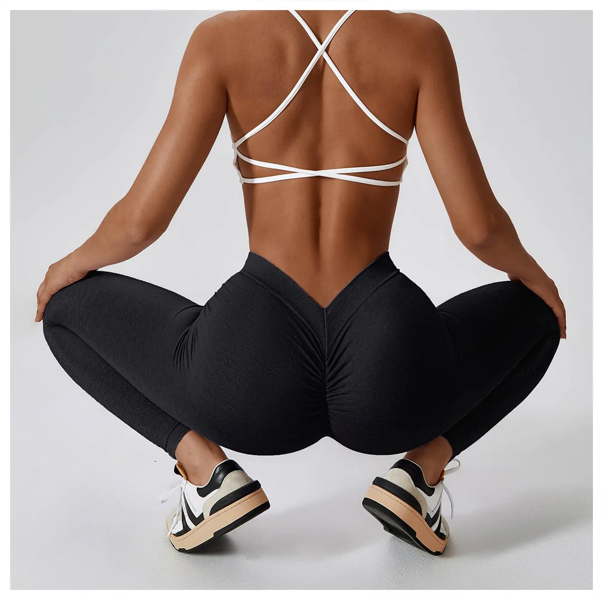 Seamless Scrunch Butt Lifting V Back Leggings - Black - Image 5