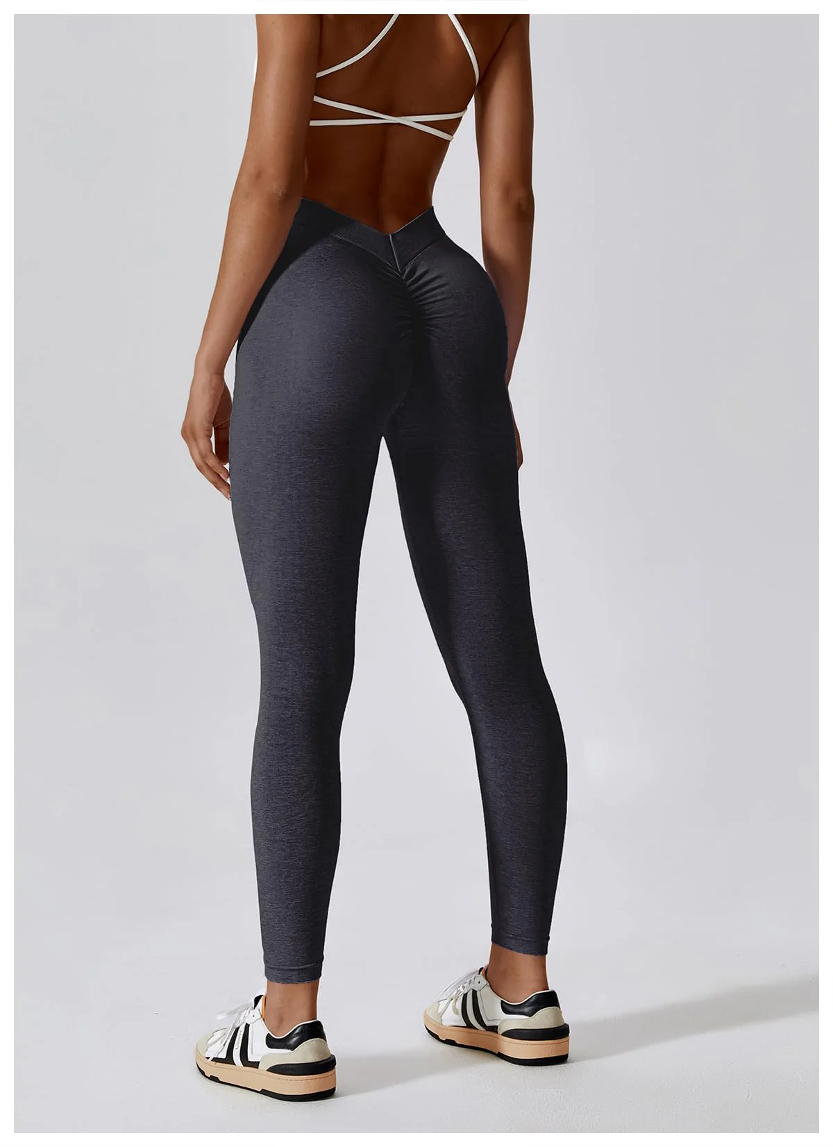 Seamless Scrunch Butt Lifting V Back Leggings - Grey - Image 3